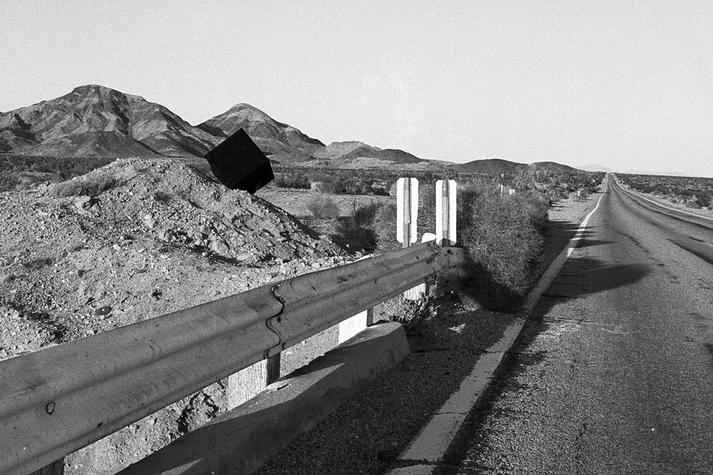 black box with thermometer route 66 amboy