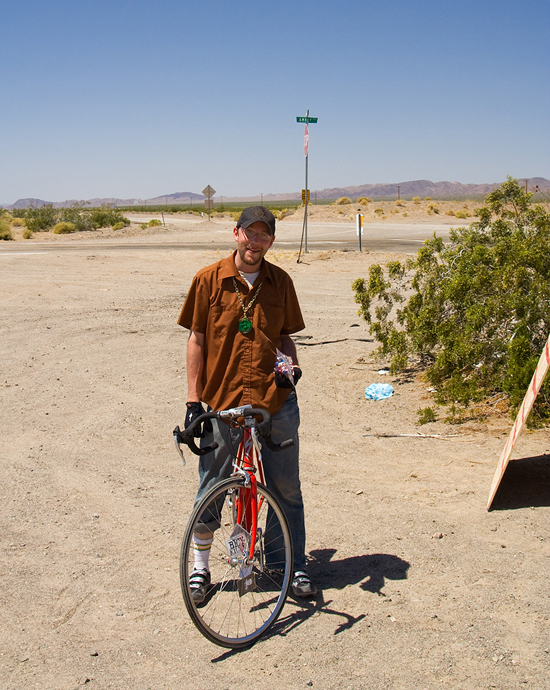 mike finishing the first ever r2rrrr poker ride amboy