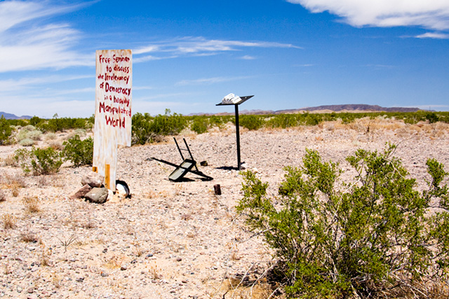 lo desert lodge in spring